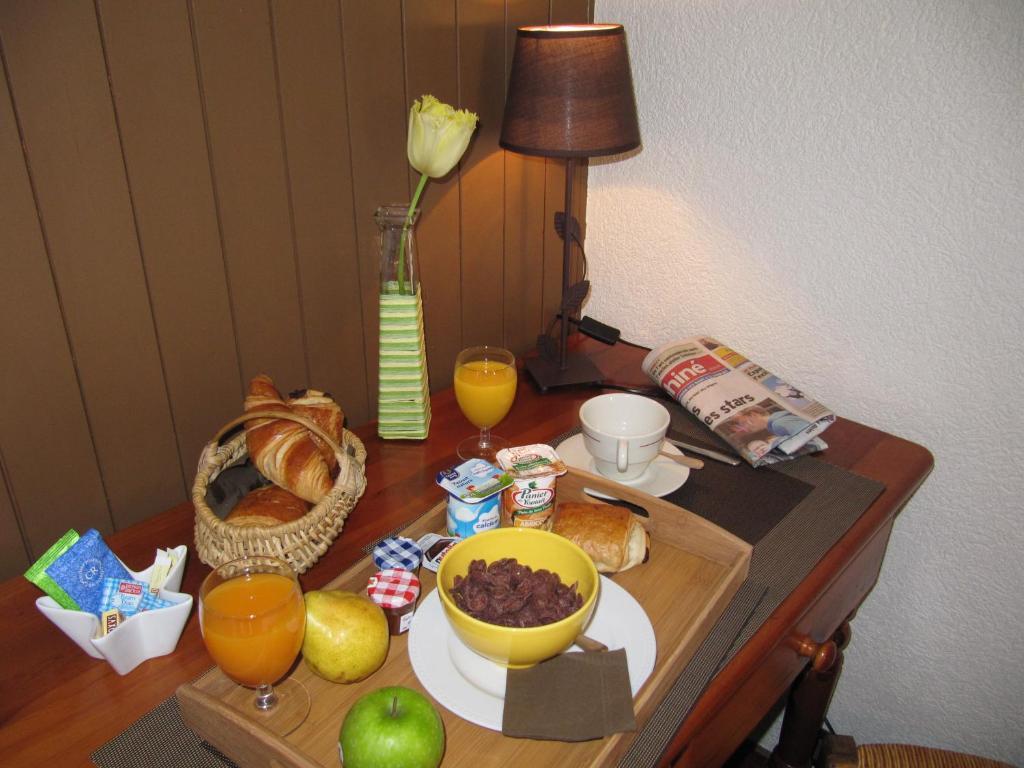 Hotel L'Echo des Montagnes Armoy Habitación foto